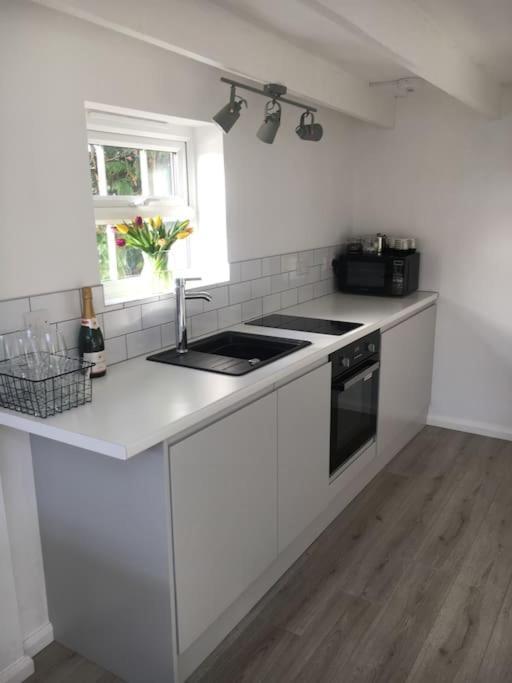 Brighton Boutique Garden Studio With Free Parking Exteriér fotografie
